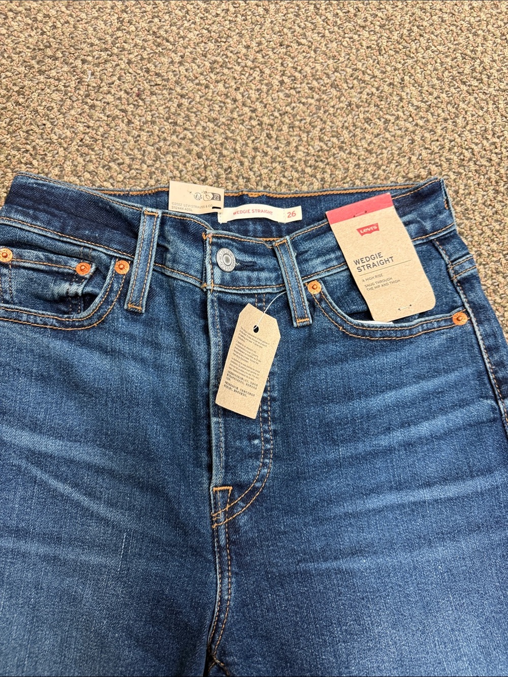 Levi's‎ Wedgie Straight jeans in a medium blue wash  Sz 26/28 NWT - Picture 6 of 8
